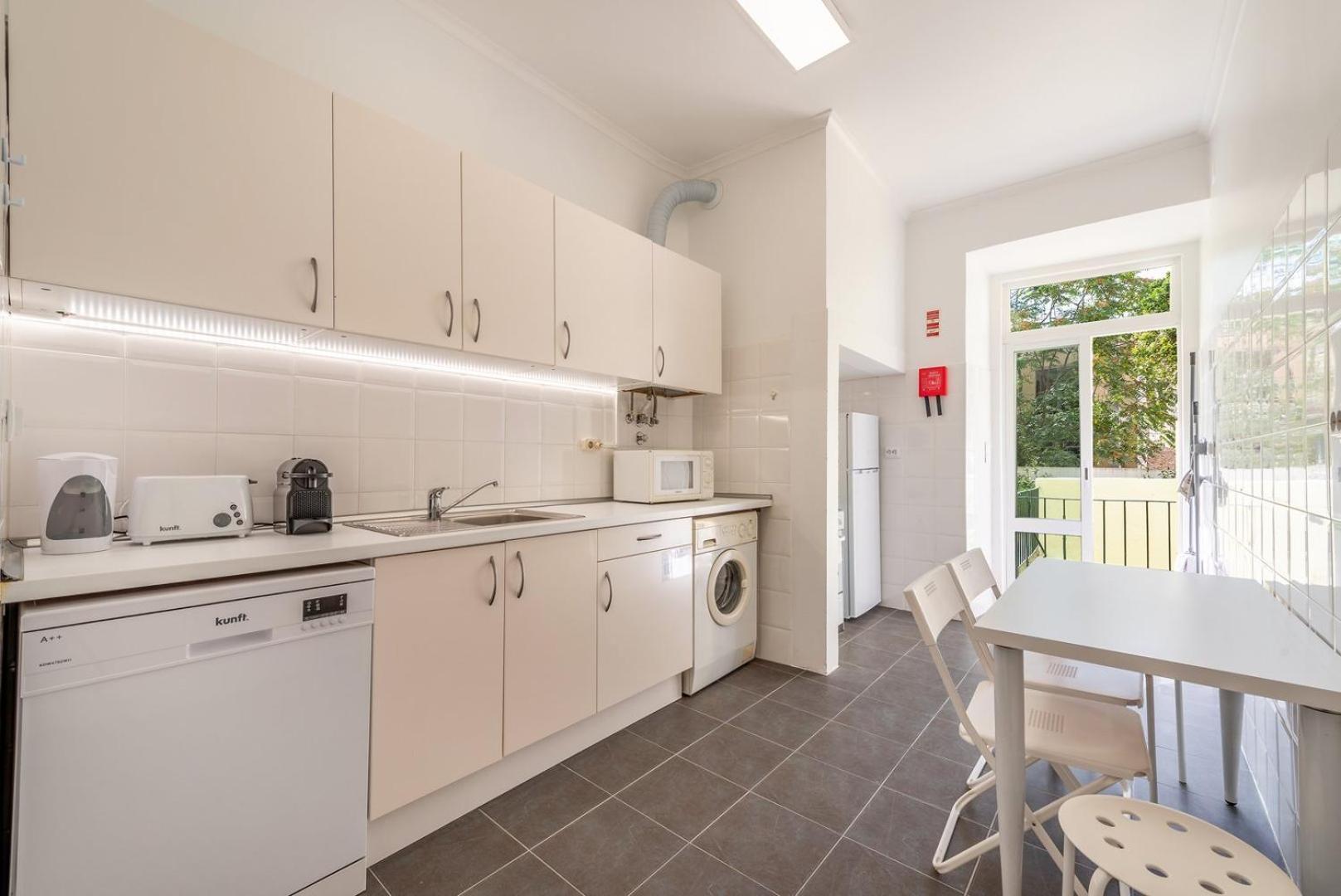 Guestready - Saldanha Building Garden Apartment ลิสบอน ภายนอก รูปภาพ