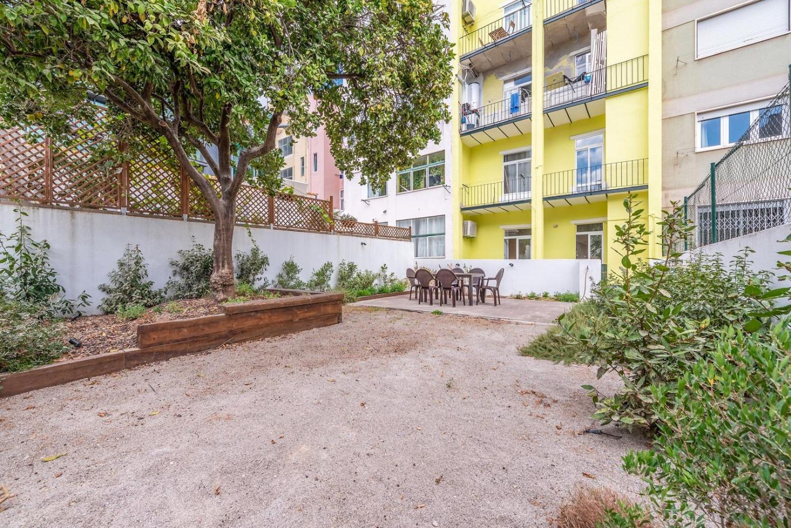 Guestready - Saldanha Building Garden Apartment ลิสบอน ภายนอก รูปภาพ